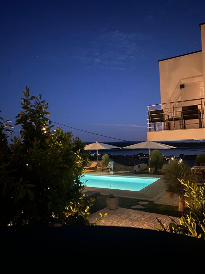 Villa Joy 4Ever Banjol エクステリア 写真